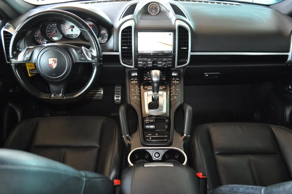 2014 Porsche 958 Cayenne S - Image 13 of 18