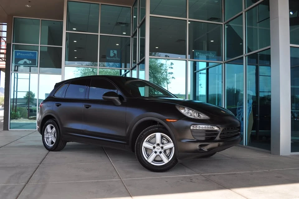 2014 Porsche 958 Cayenne S - Image 2 of 18