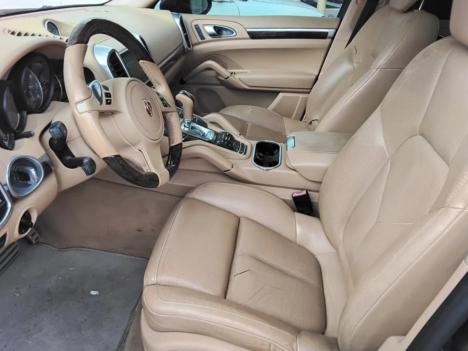 2014 Porsche 958 Cayenne S - Image 11 of 13
