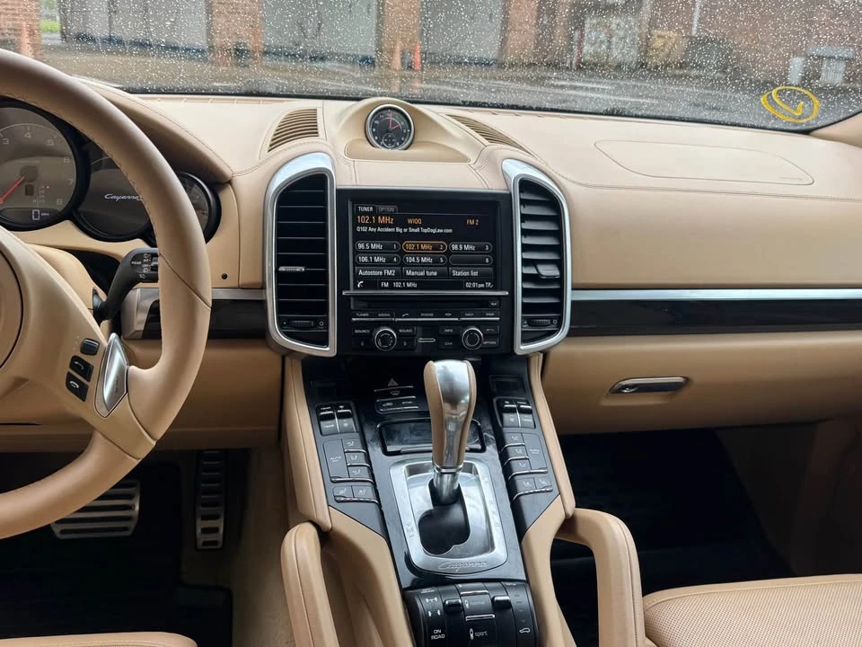 2014 Porsche 958 Cayenne S - Image 9 of 9