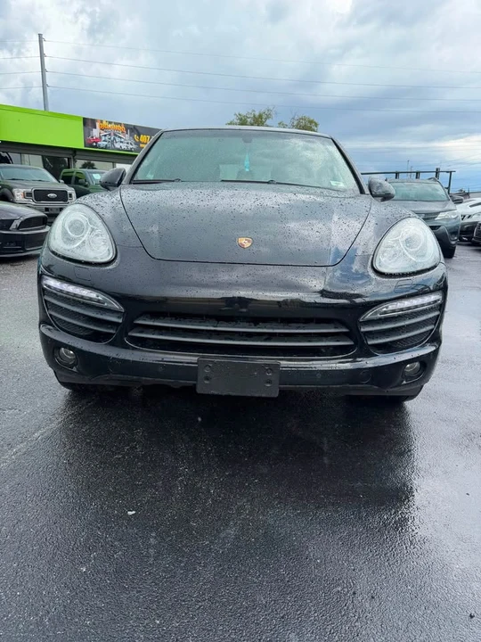 2014 Porsche 958 Cayenne S - Image 3 of 12