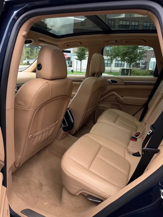 2014 Porsche 958 Cayenne S - Image 12 of 19