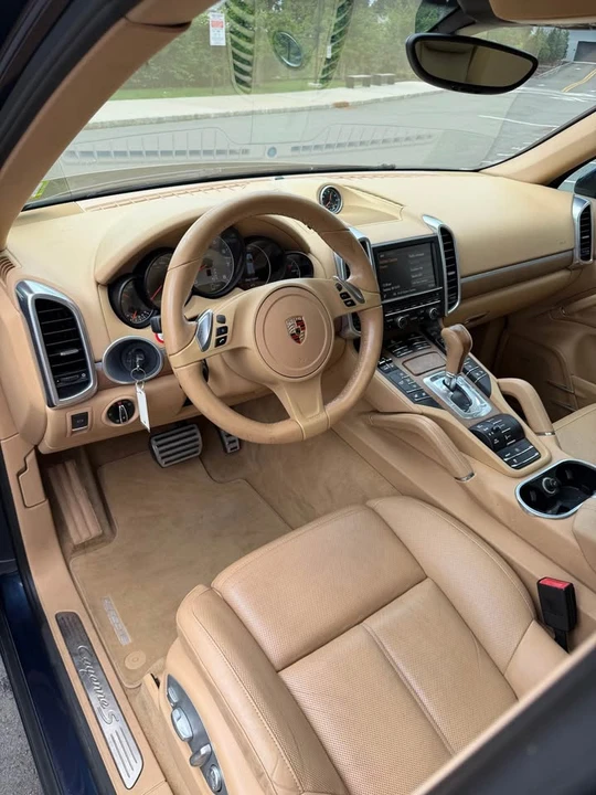 2014 Porsche 958 Cayenne S - Image 9 of 19