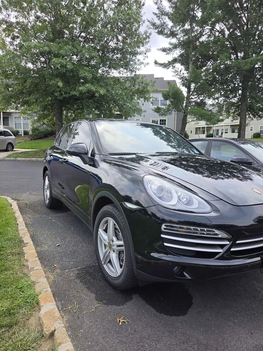 2014 Porsche 958 Cayenne S - Image 2 of 6