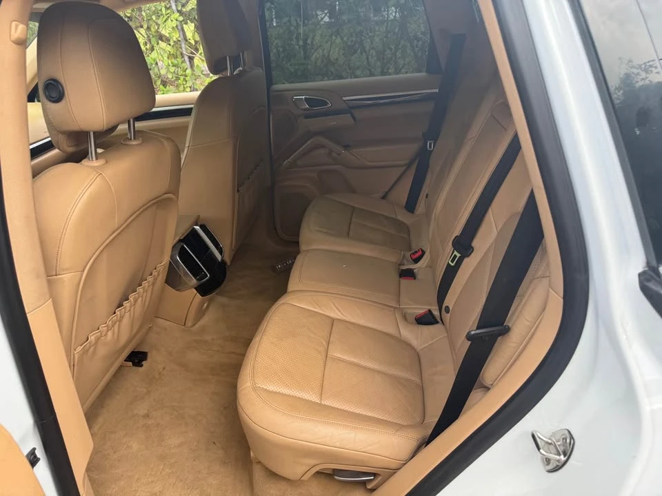 2014 Porsche 958 Cayenne S - Image 6 of 7