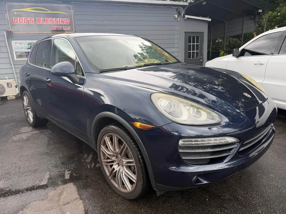 2014 Porsche 958 Cayenne S - Image 7 of 17