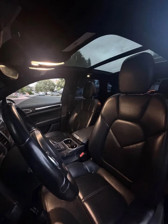 2014 Porsche 958 Cayenne S - Image 11 of 12