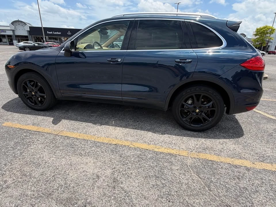 2014 Porsche 958 Cayenne S - Image 7 of 9