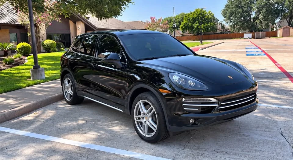 2014 Porsche 958 Cayenne S - Image 3 of 9