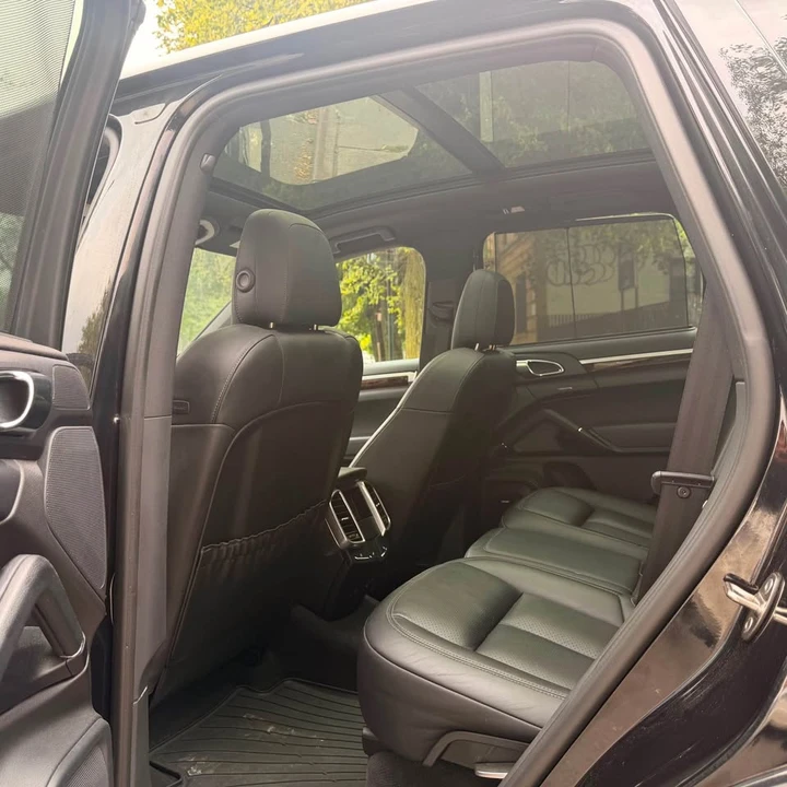 2014 Porsche 958 Cayenne S - Image 11 of 12