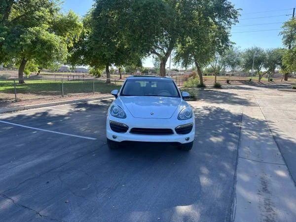2014 Porsche 958 Cayenne S - Image 2 of 14