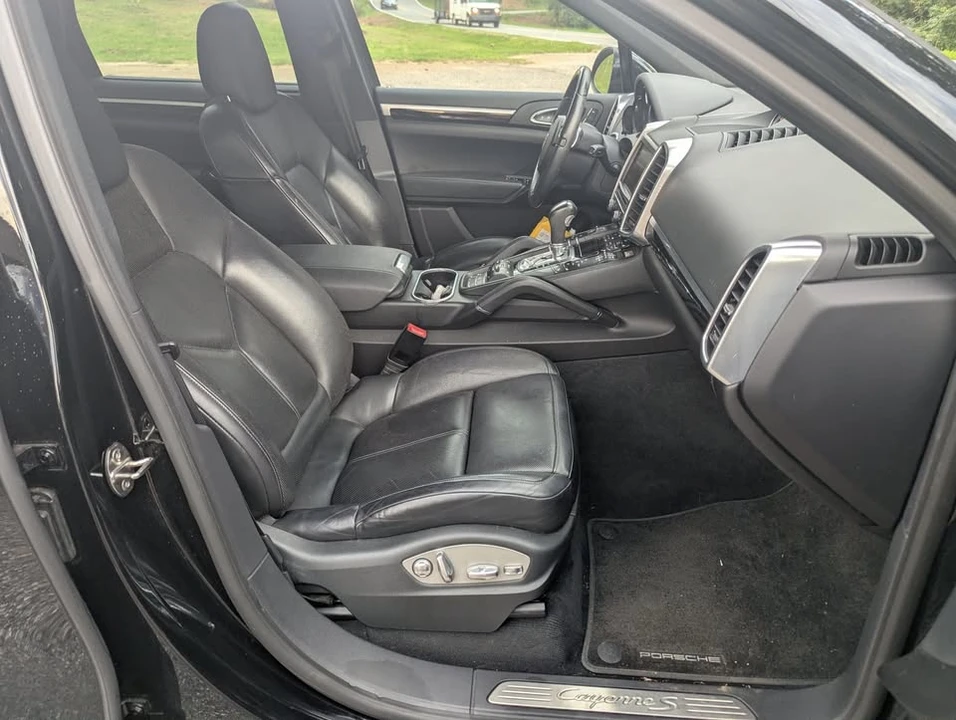 2014 Porsche 958 Cayenne S - Image 16 of 16