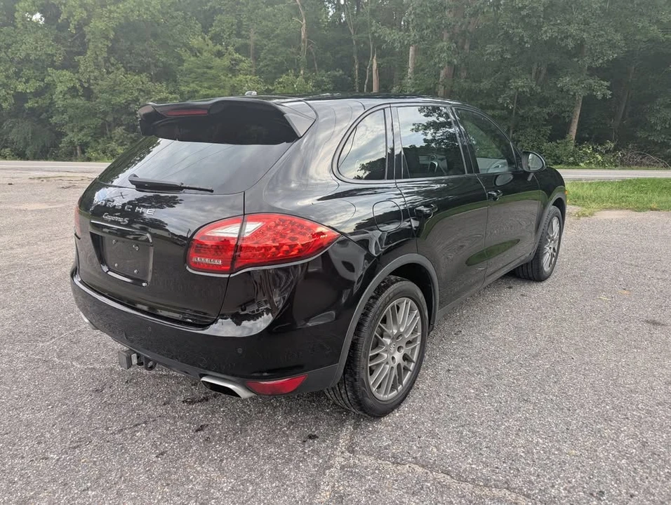 2014 Porsche 958 Cayenne S - Image 3 of 16