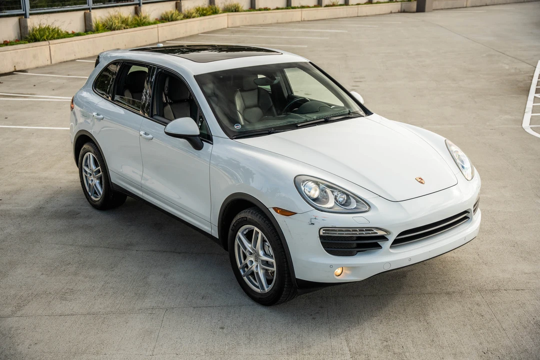 2014 Porsche 958 Cayenne S - Image 15 of 31