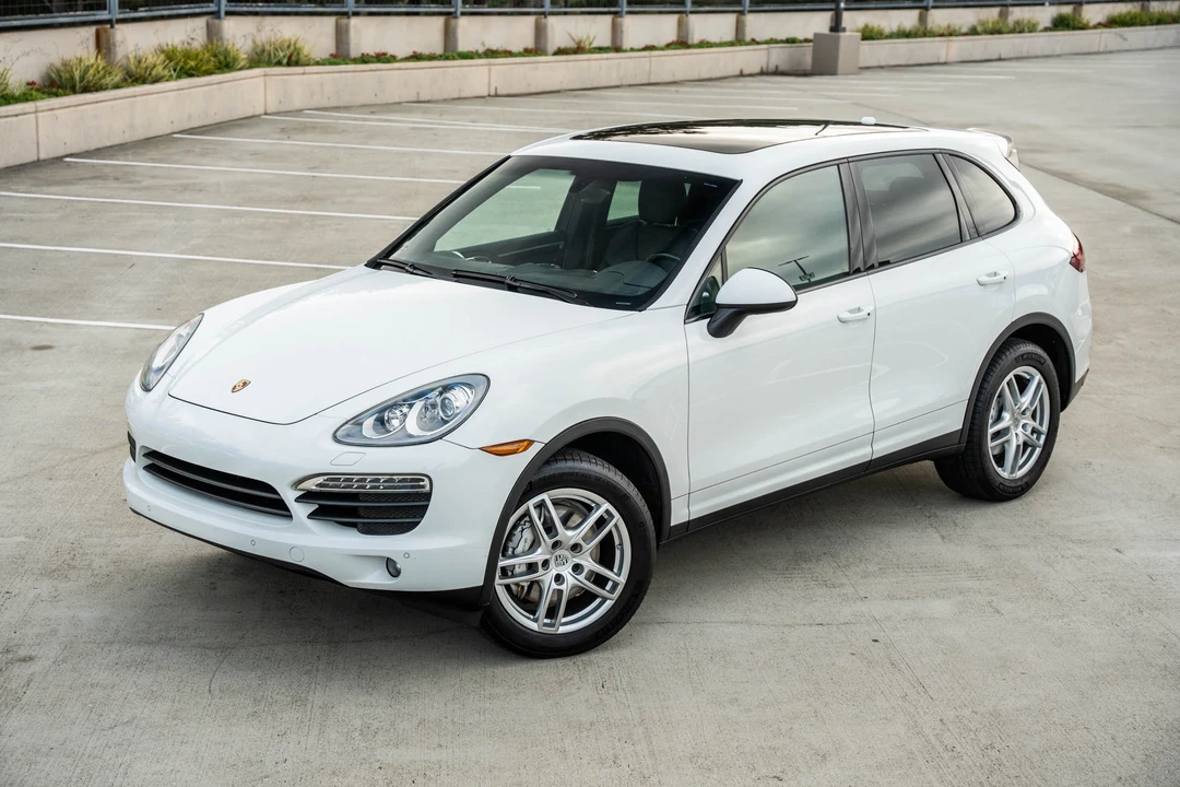 2014 Porsche 958 Cayenne S - Image 6 of 31