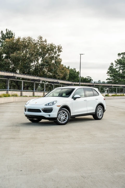 2014 Porsche 958 Cayenne S - Image 4 of 31