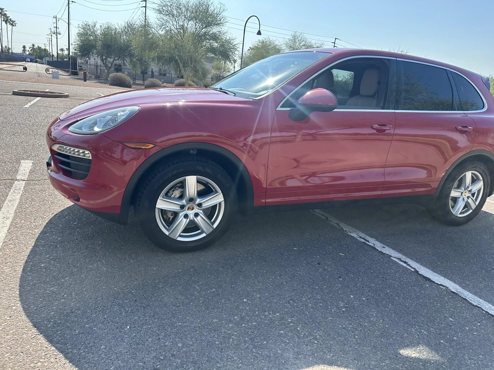 2014 Porsche 958 Cayenne S - Image 14 of 31