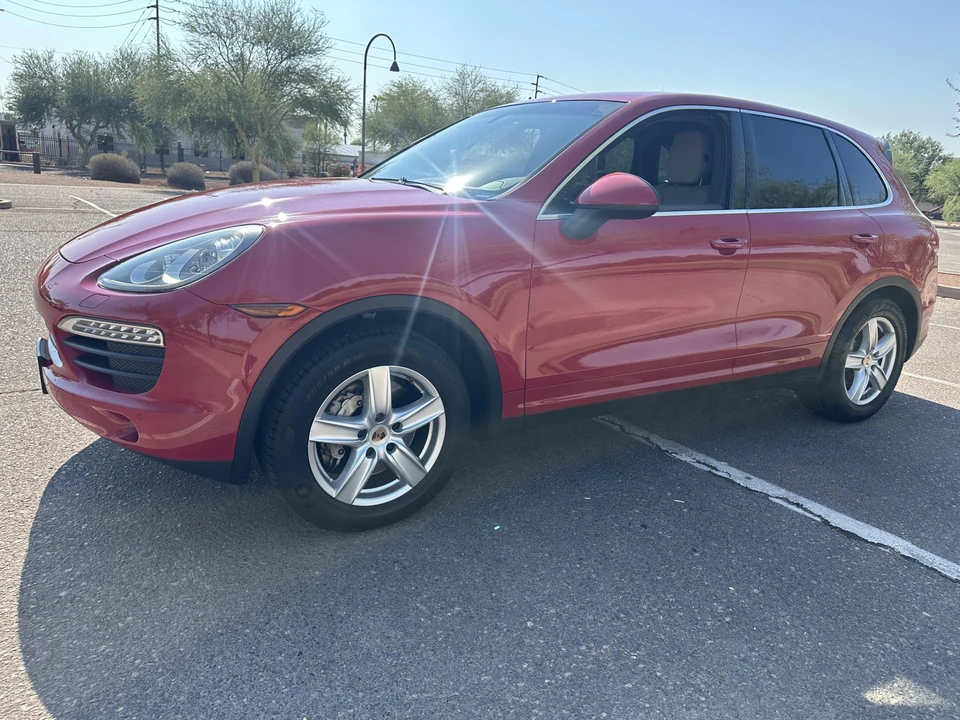 2014 Porsche 958 Cayenne S - Image 2 of 31