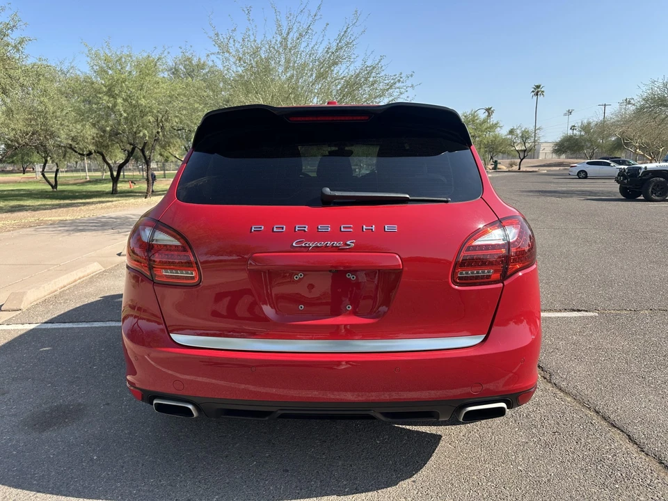 2014 Porsche 958 Cayenne S - Image 10 of 31