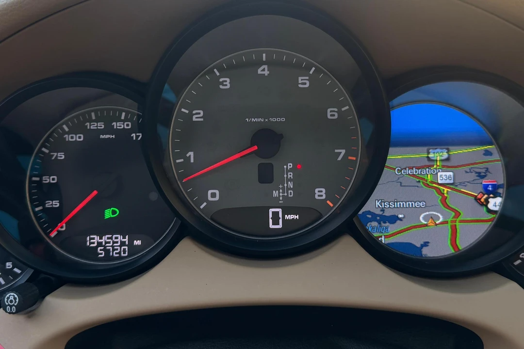 2014 Porsche 958 Cayenne S - Image 28 of 31