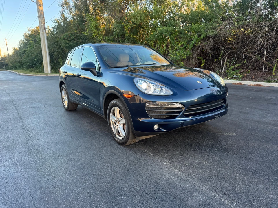 2014 Porsche 958 Cayenne S - Image 12 of 31
