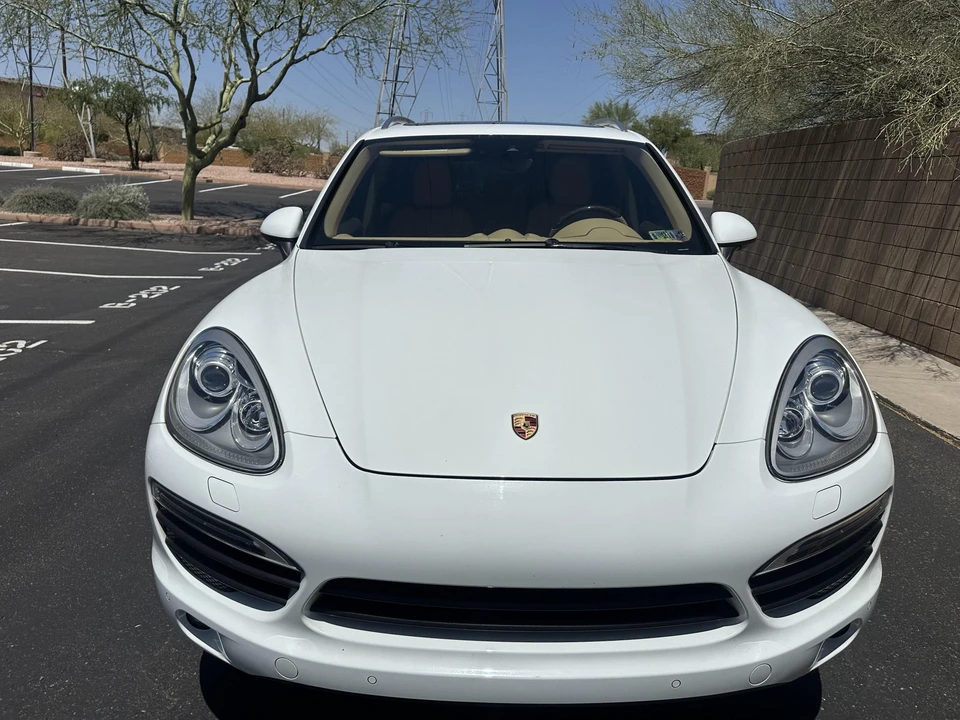 2014 Porsche 958 Cayenne S - Image 9 of 31