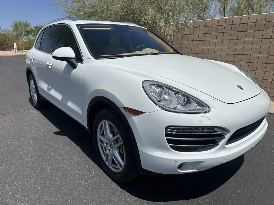 2014 Porsche 958 Cayenne S - Image 12 of 31