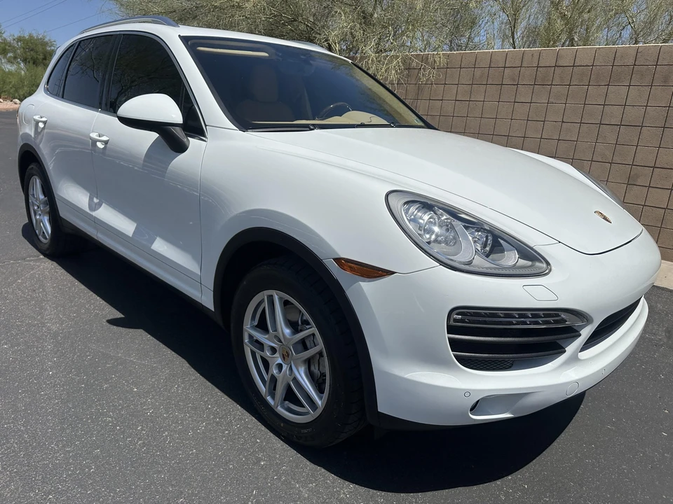 2014 Porsche 958 Cayenne S - Image 13 of 31