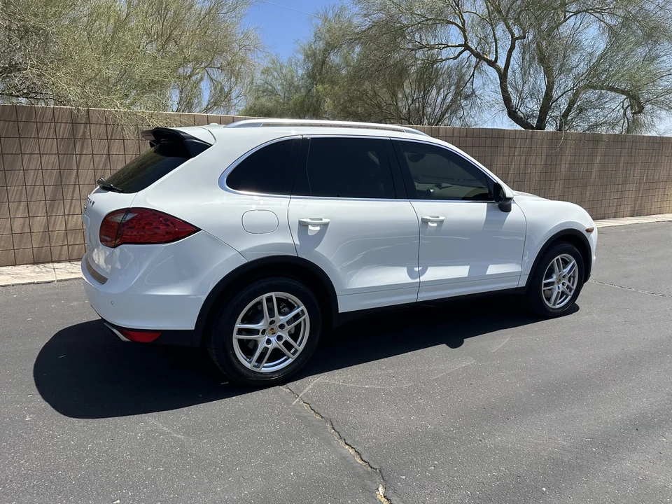 2014 Porsche 958 Cayenne S - Image 17 of 31