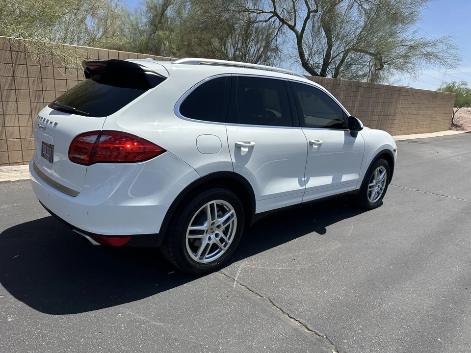 2014 Porsche 958 Cayenne S - Image 18 of 31