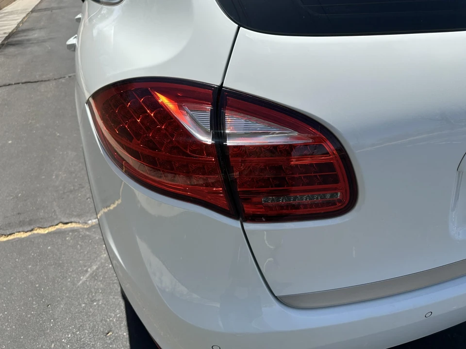 2014 Porsche 958 Cayenne S - Image 23 of 31