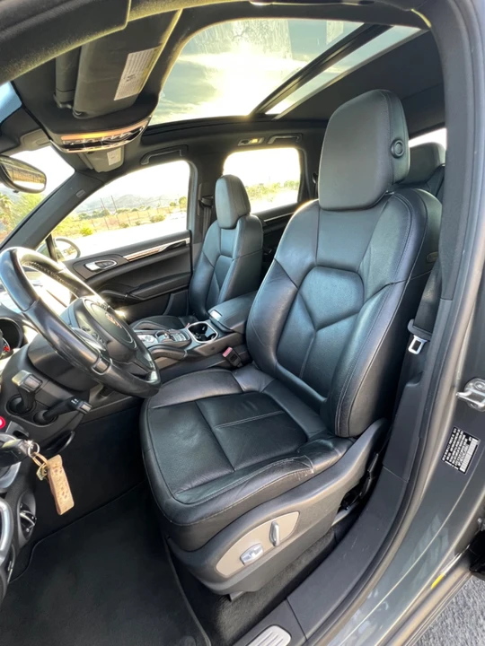 2014 Porsche 958 Cayenne S - Image 13 of 29