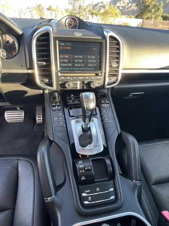 2014 Porsche 958 Cayenne S - Image 17 of 29