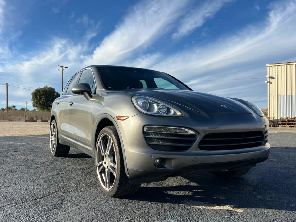 2014 Porsche 958 Cayenne S - Image 4 of 29