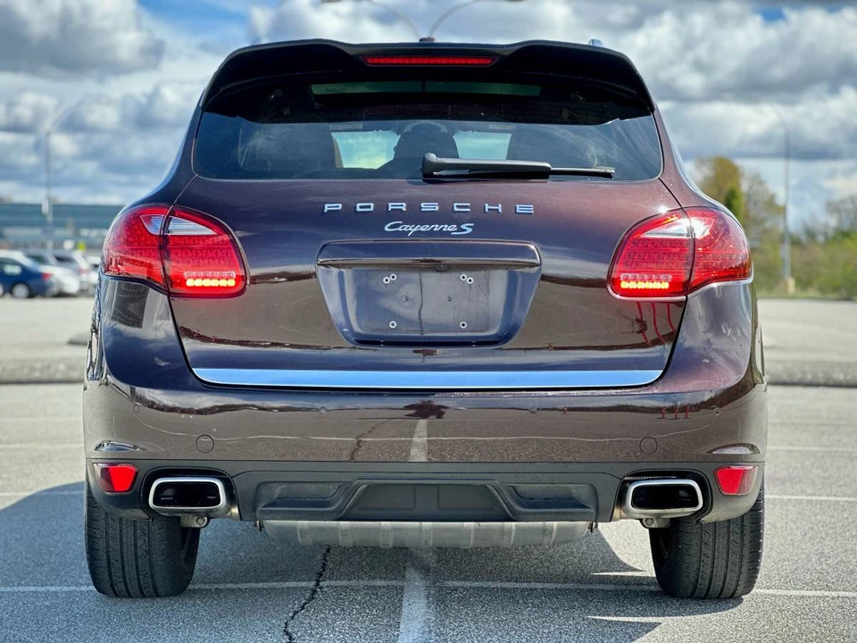 2014 Porsche 958 Cayenne S - Image 4 of 9