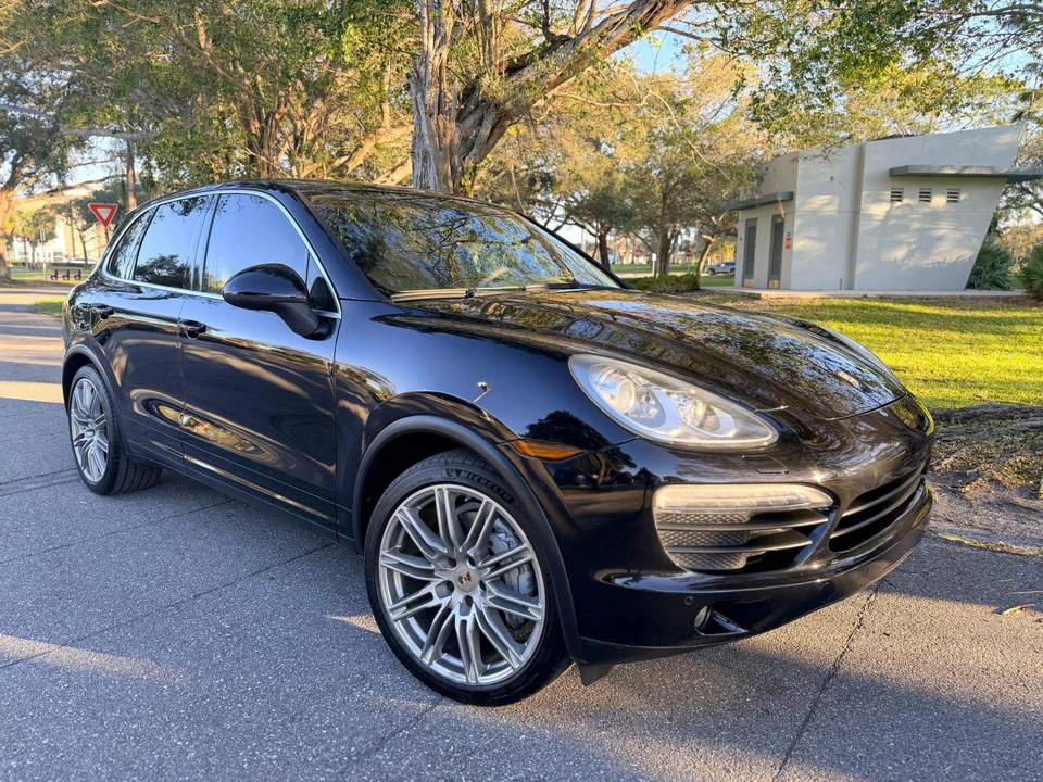 2014 Porsche 958 Cayenne S - Image 19 of 31