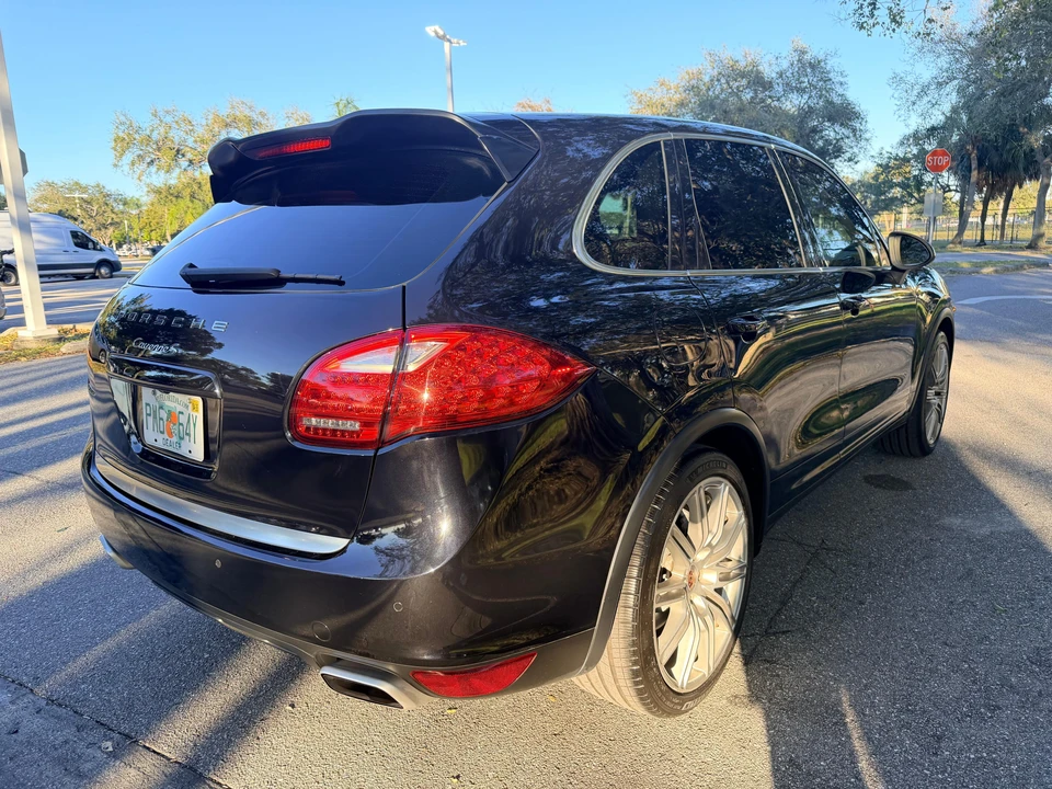 2014 Porsche 958 Cayenne S - Image 15 of 31