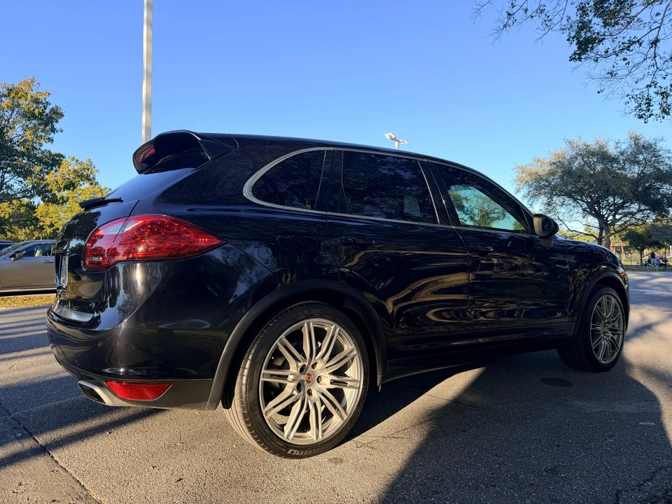 2014 Porsche 958 Cayenne S - Image 16 of 31