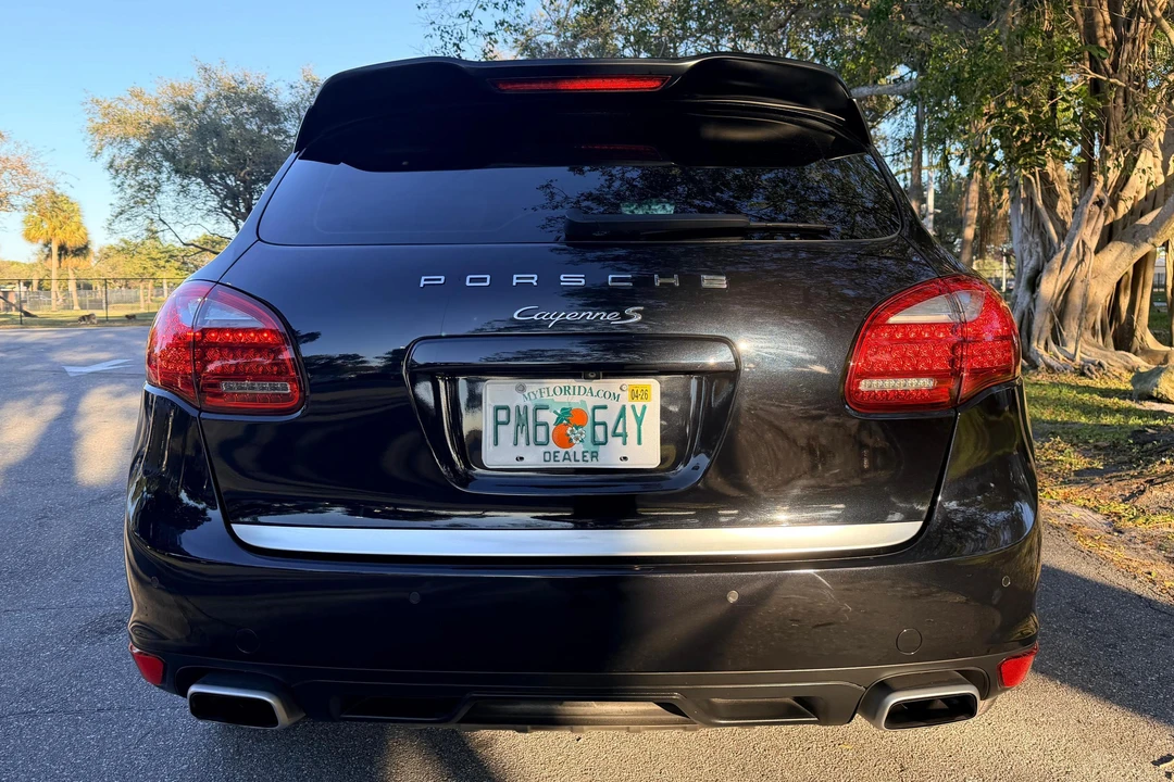 2014 Porsche 958 Cayenne S - Image 5 of 31