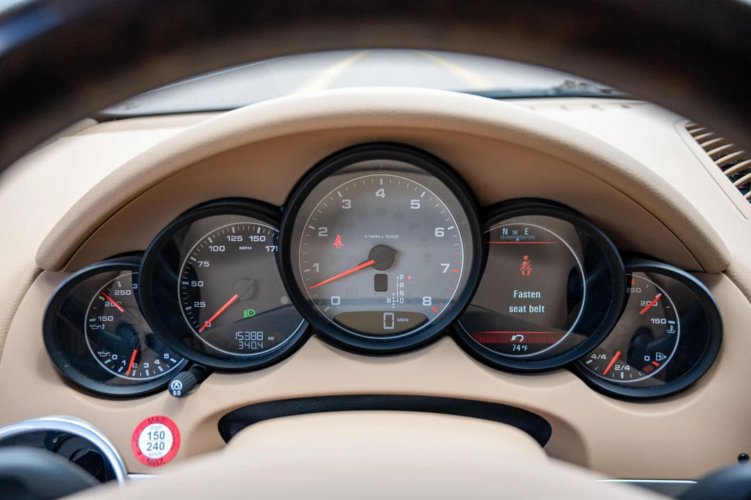 2014 Porsche 958 Cayenne S - Image 28 of 31
