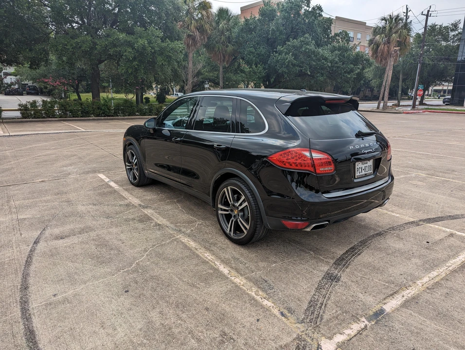 2014 Porsche 958 Cayenne S - Image 7 of 31