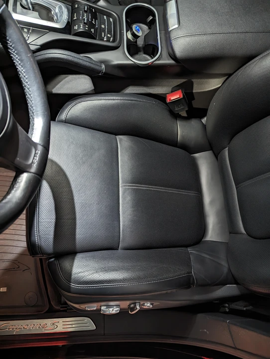2014 Porsche 958 Cayenne S - Image 23 of 31