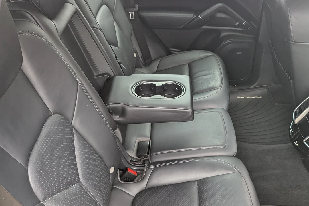 2014 Porsche 958 Cayenne S - Image 19 of 31