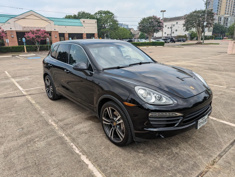 2014 Porsche 958 Cayenne S - Image 8 of 31