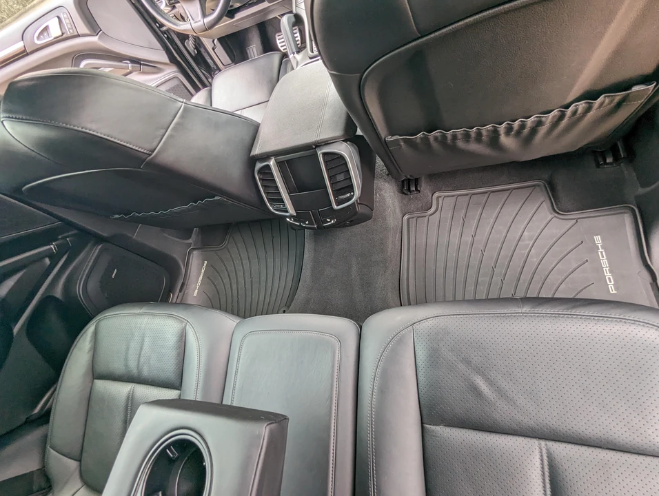 2014 Porsche 958 Cayenne S - Image 28 of 31