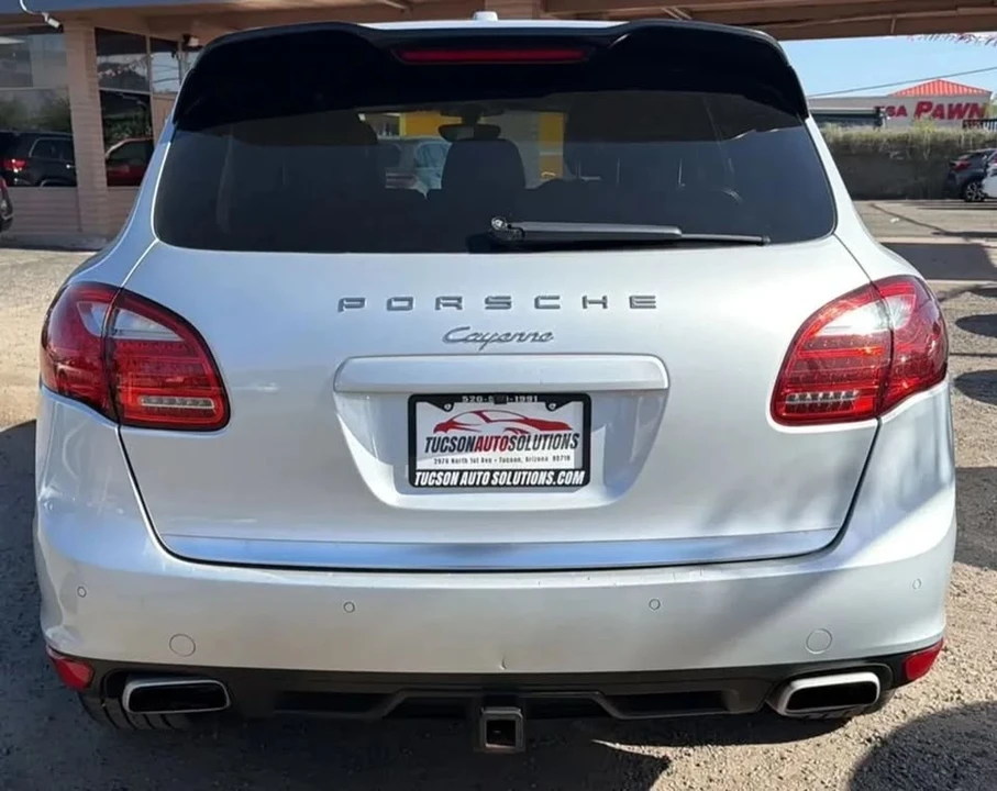 2014 Porsche 958 Cayenne - Image 8 of 20