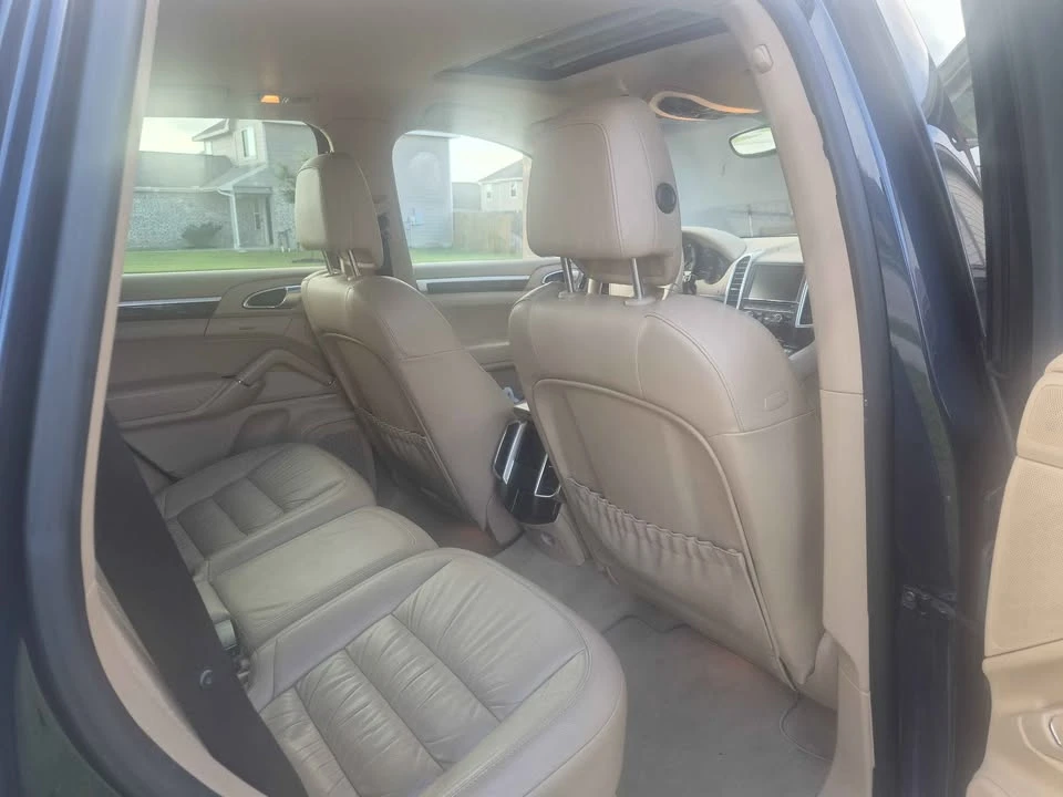 2014 Porsche 958 Cayenne - Image 13 of 16
