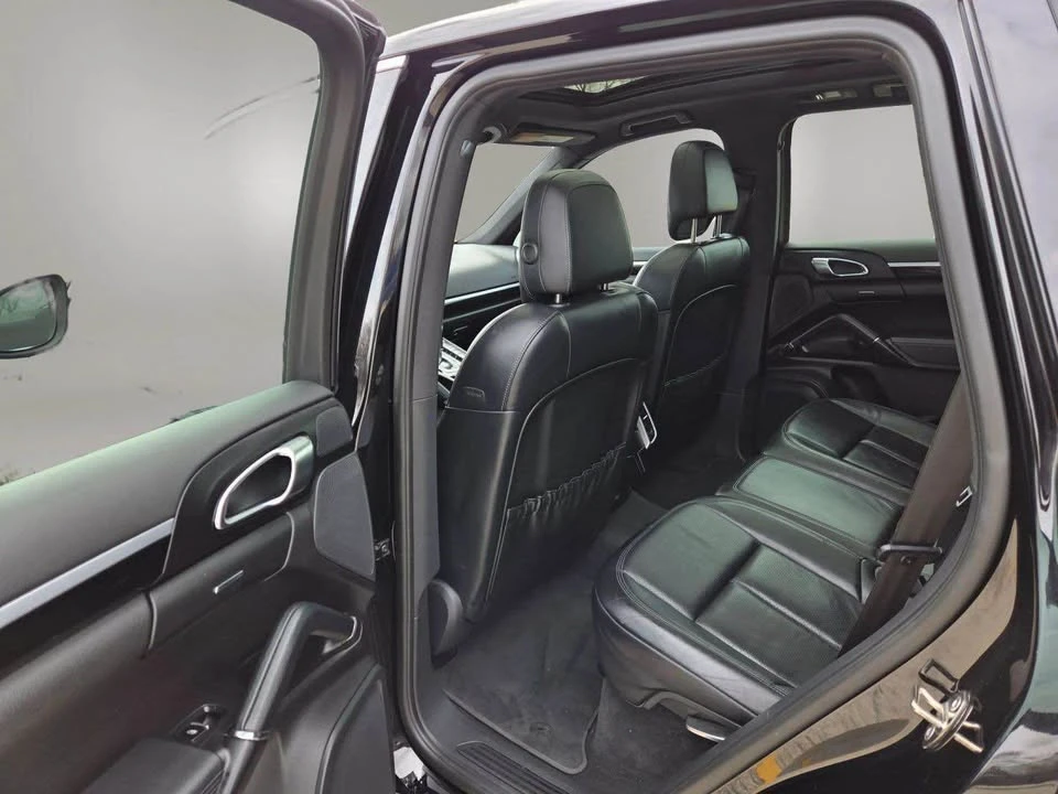 2014 Porsche 958 Cayenne - Image 8 of 11