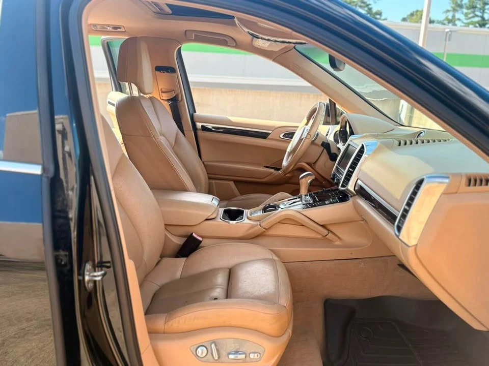 2014 Porsche 958 Cayenne - Image 11 of 14