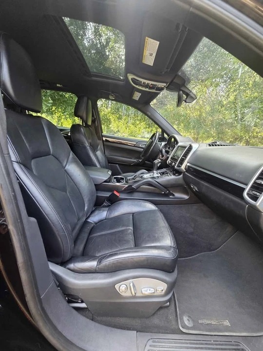 2014 Porsche 958 Cayenne - Image 7 of 20